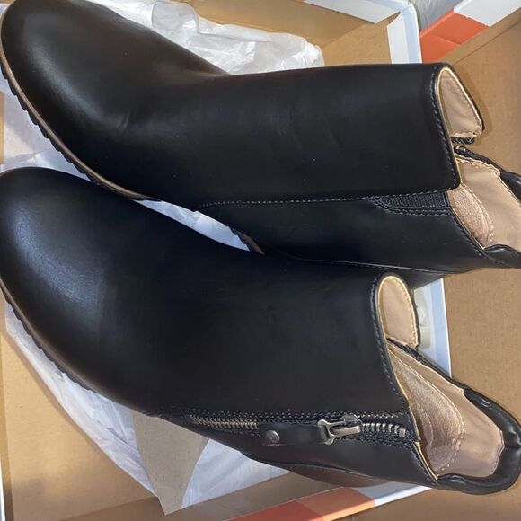 ✨ SOUL NATURALIZER
HALEY WOMENS ZIPPER ANKLE WEDGE BOOTS✨ - Picture 9 of 9